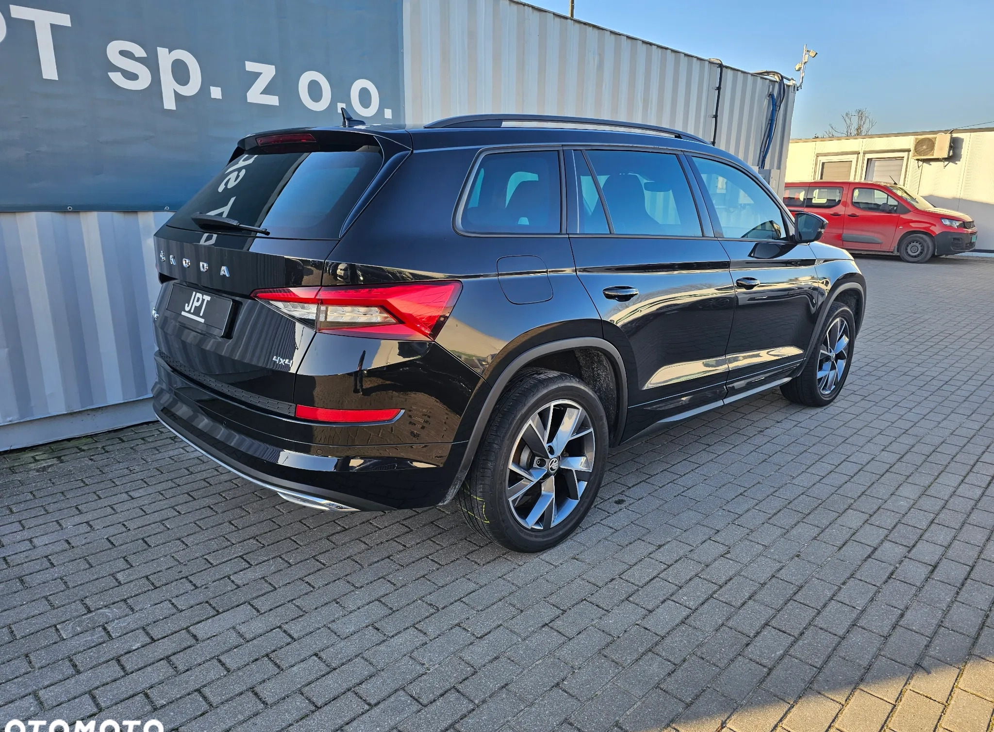 Skoda Kodiaq cena 130257 przebieg: 141277, rok produkcji 2019 z Pobiedziska małe 667